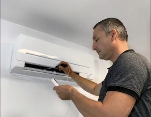 installation en cours d'un split par David Bourguignon en Côte d'Or installation en cours d'un split par David Bourguignon en Côte d'Or